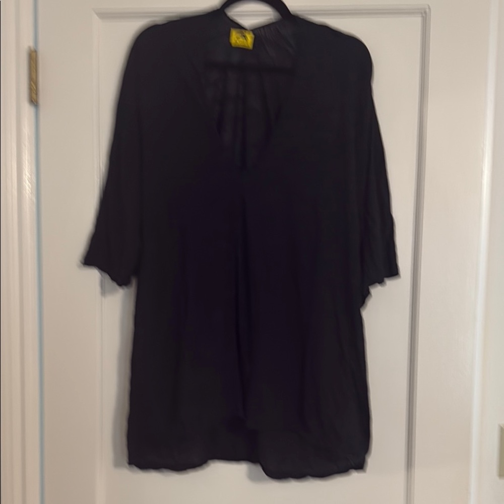 Kealopiko Black Women's Tunic Top